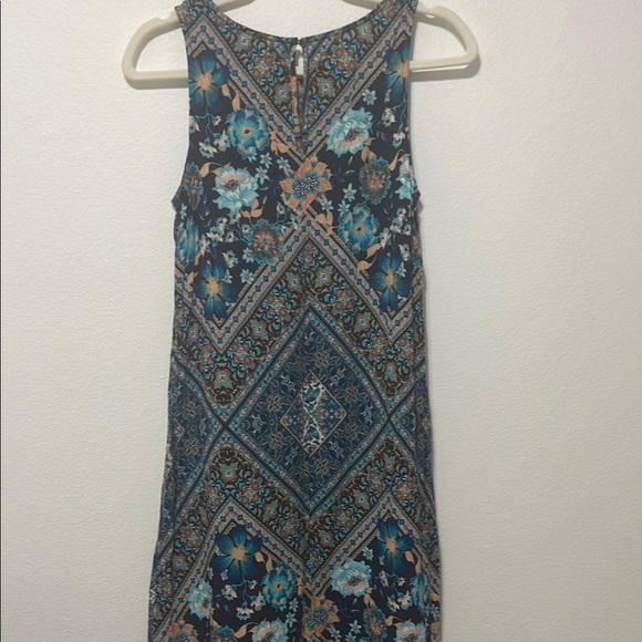 Maurices Floral Blue Sleeveless Dress Size XS EUC - Picture 3 of 7